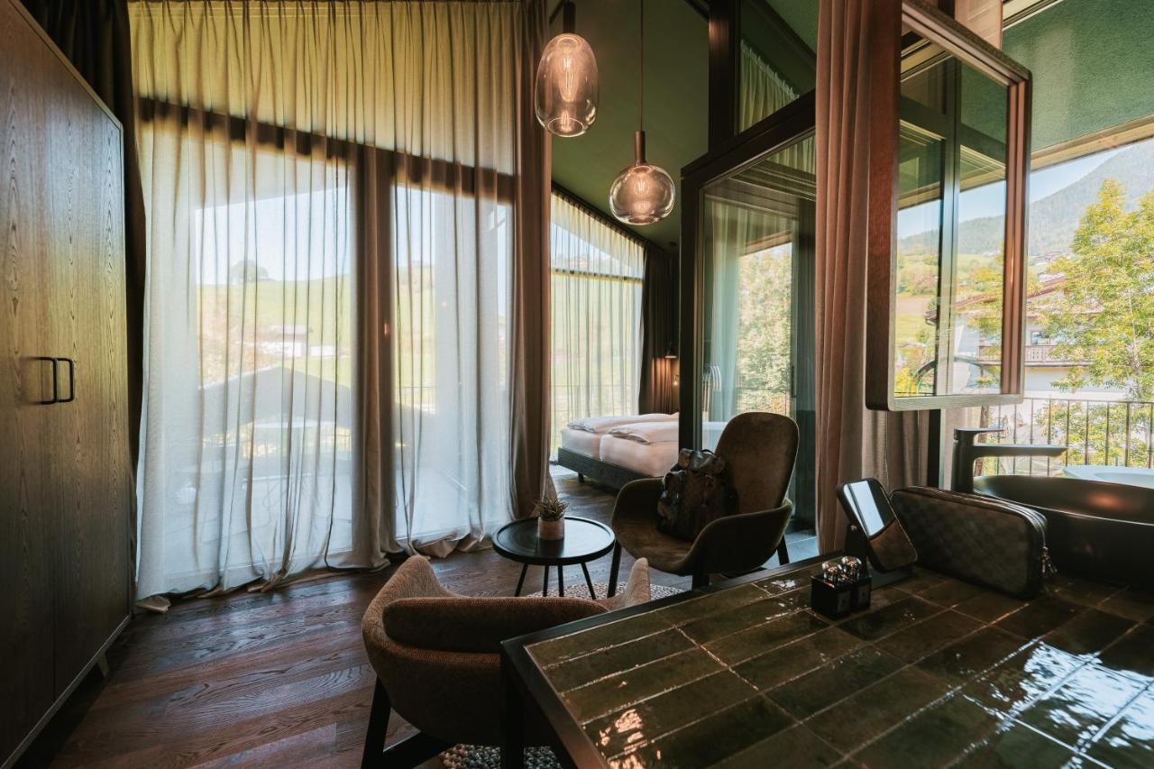Floris Green Suites By Parc Hotel Florian Siusi Esterno foto